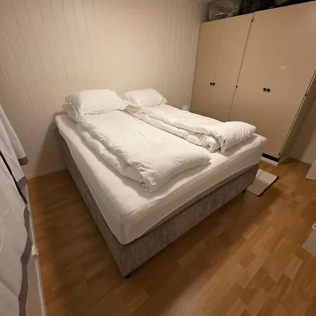 Arctic With Parking And Outdoor Area