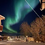 Arctic With Parking And Outdoor Area Apartamento Tromsø